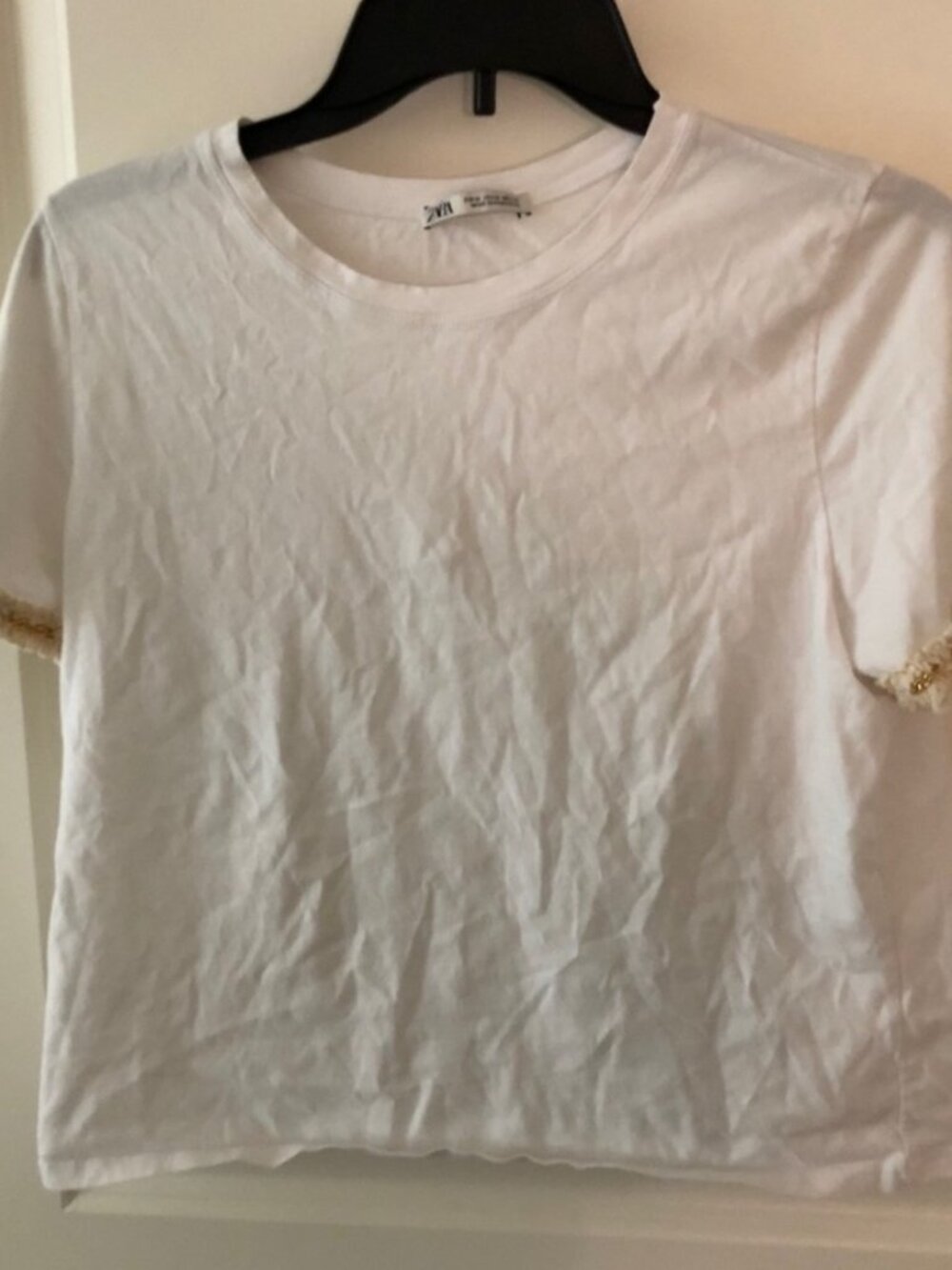 T-shirt in white